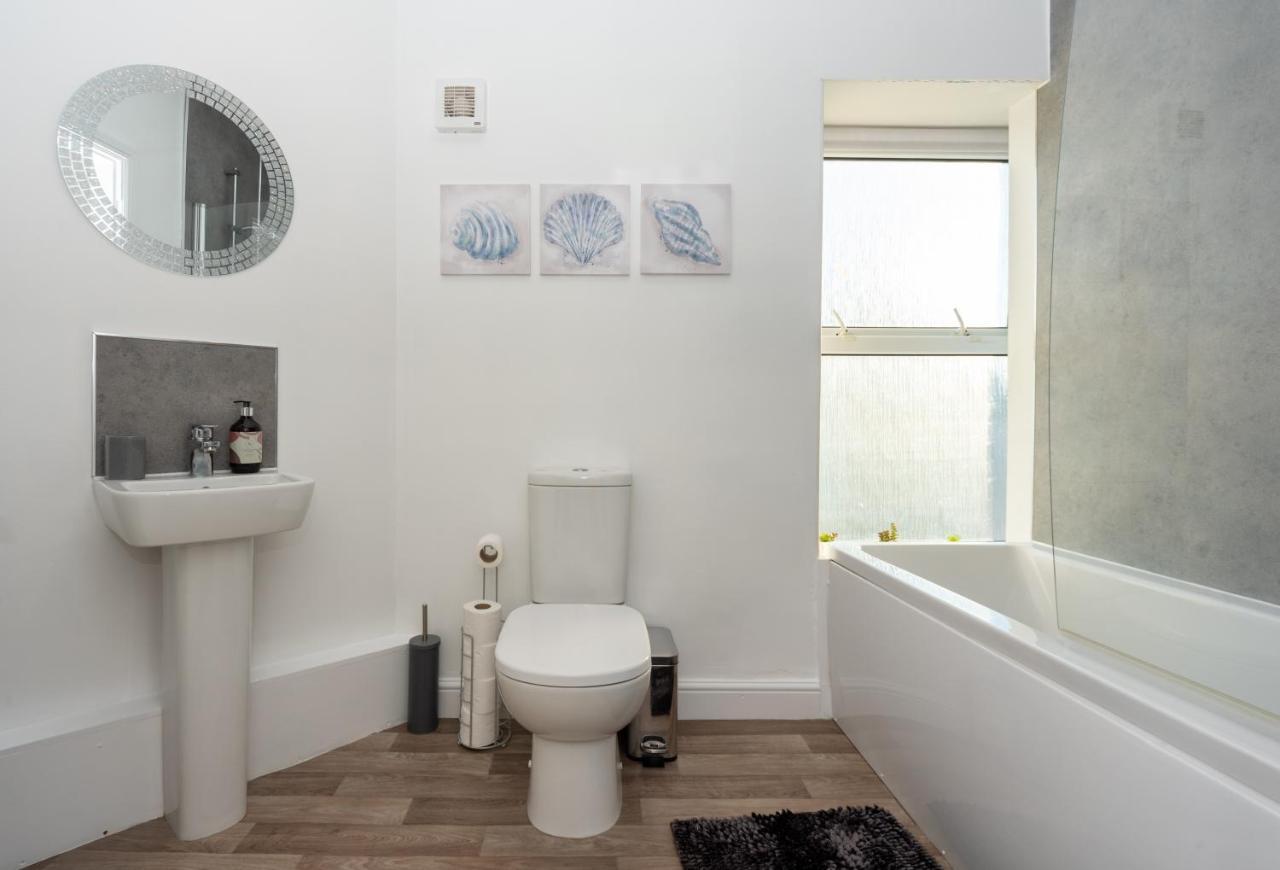 Sea Views Modern Two Bedroom Apartment Lowestoft Zewnętrze zdjęcie